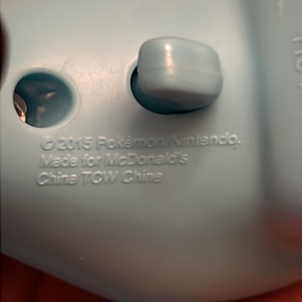 McDonald's 2015 Pokemon Wobbuffet Figure Happy Meal Toy - Picture 7 of 8
